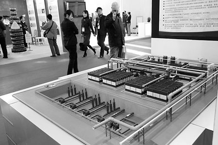 天津膜天膜生產(chǎn)設(shè)備模型亮相京城，展示前沿技術(shù)開發(fā)成果